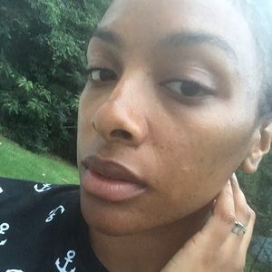 Meet your Posher, Candace